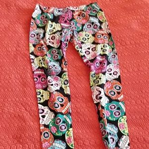 No boundaries sugar skull leggings like new !